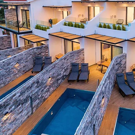 Aelia Aparthotel *