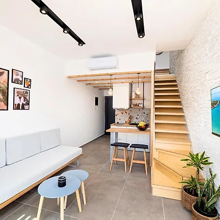 Aelia Aparthotel