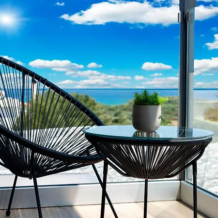 Aelia Aparthotel